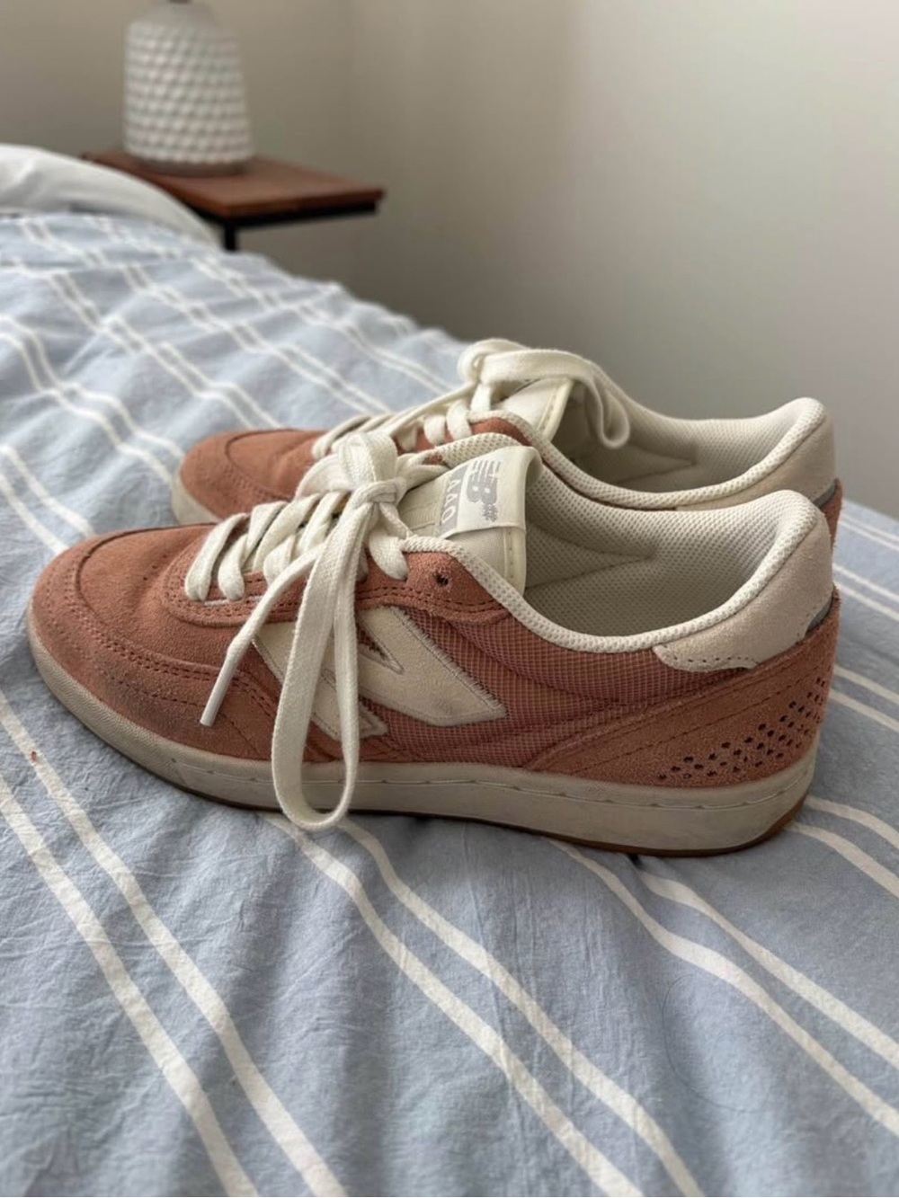 New Balance Women’s 440’s V2-Pink/White
